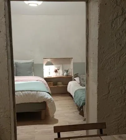 Holiday home Au Petit Bonheur Chateldon